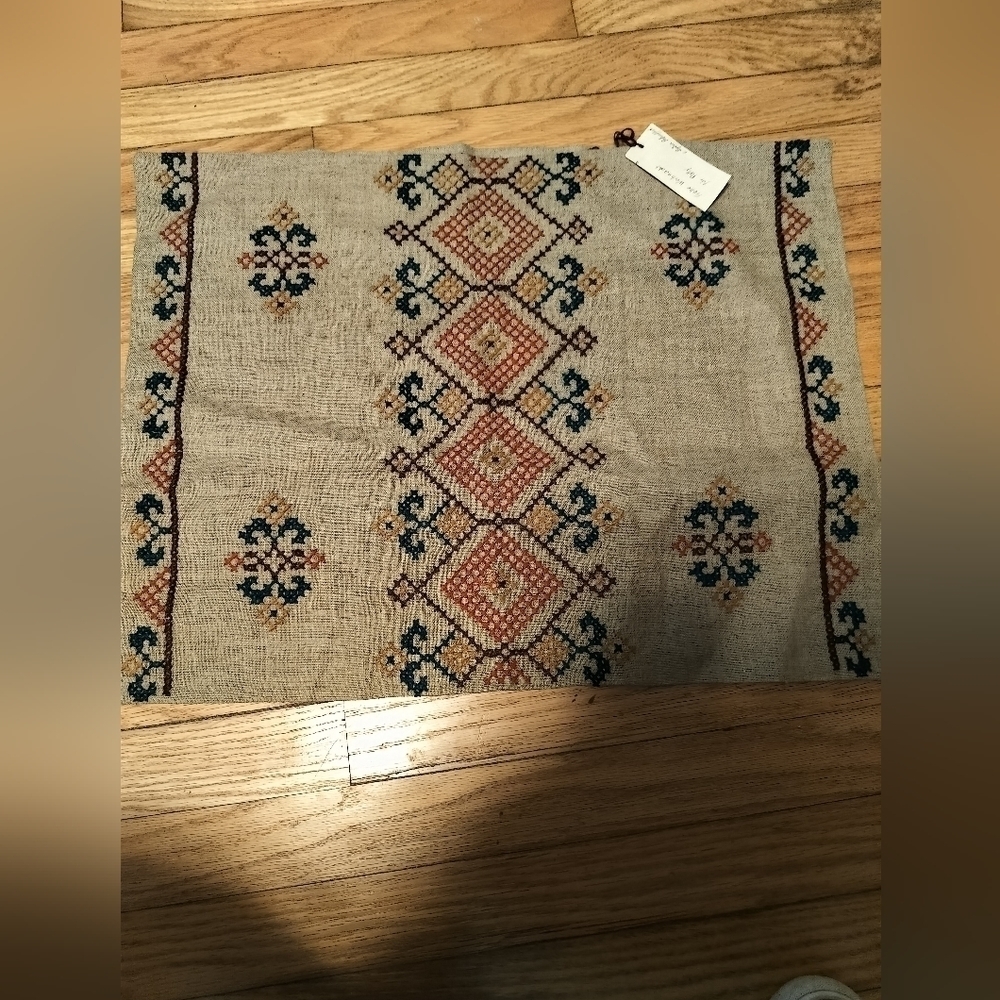 Vintage embroidered burlap pillowcase size 22*17